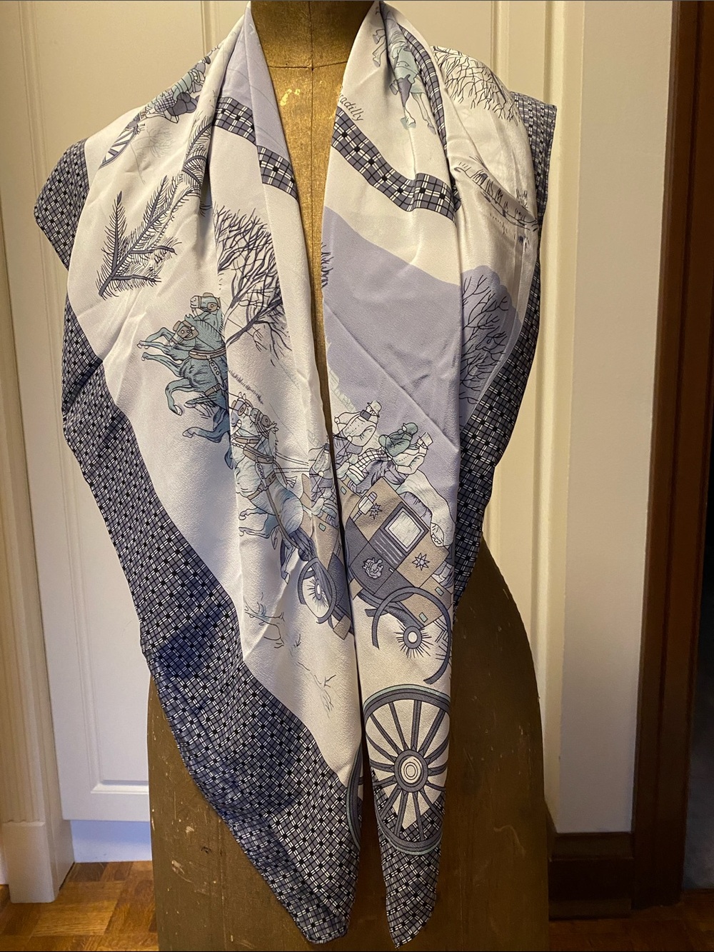 Elegant Grey / Blue and White Scenic Wrap Scarf